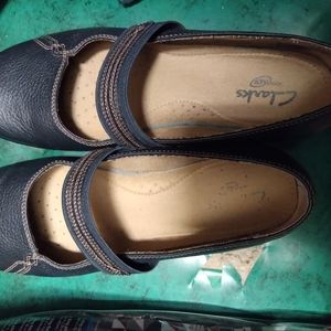 Womens clark brand shoes